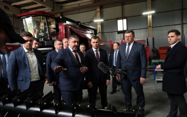 В Краснодарском крае запустили первую российско-белорусскую производственную площадку по сборке комбайнов и жаток