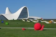 Азербайджан отменяет антиковидные ограничения